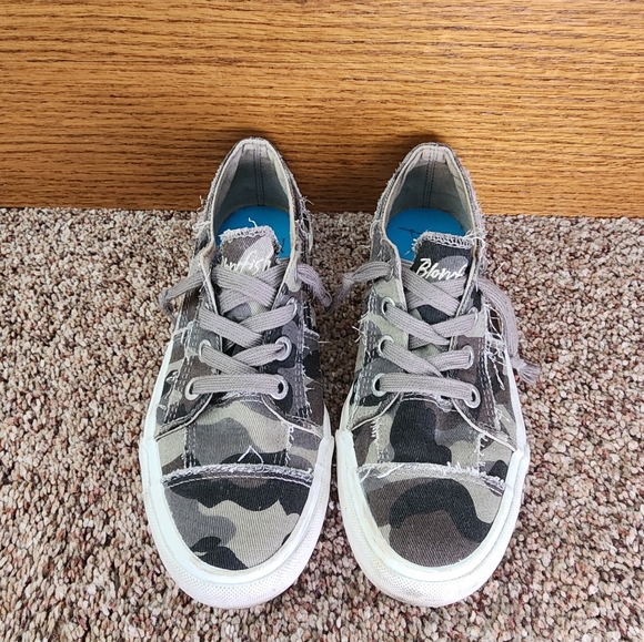 Blowfish Camo Shoes - Picture 1 of 5